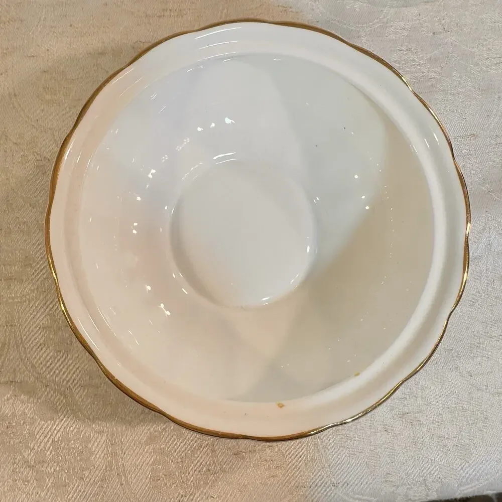 Vintage Wedgwood Bone China Hathaway Rose Covered Candy Trinket Dish 5.5”